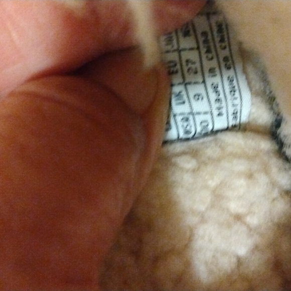 BOOTS UGG - Picture 8 of 8